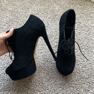 NWOT lace up black booties